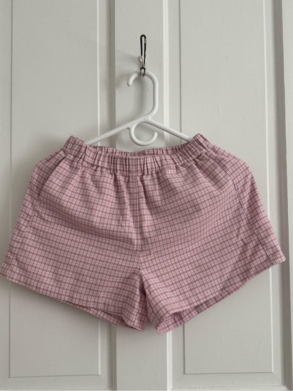 Brandy Melville Pink Plaid High-Waist Elastic Shorts